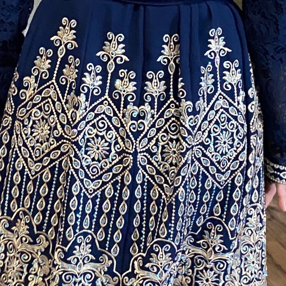 Morocon dress - Picture 12 of 16